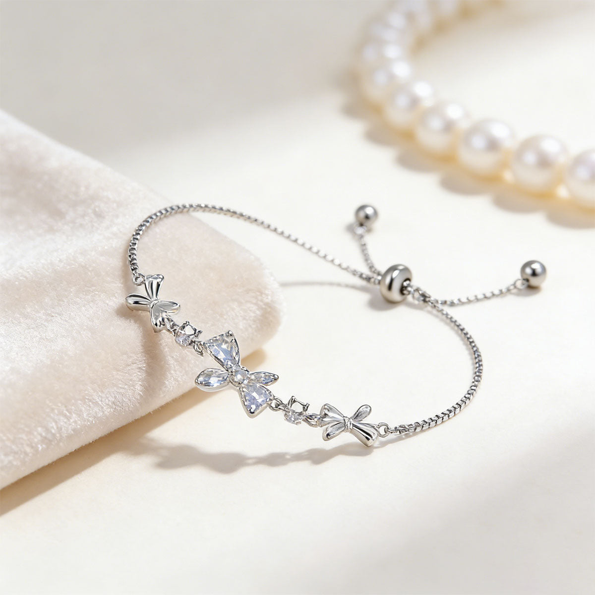 **Pulsera femenina de lujo ligero con circonia y lazo, diseño exclusivo de verano estilo INS, elegante y sofisticada, nueva colección de accesorios**