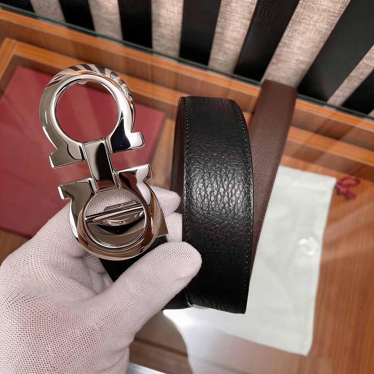 Curea de lux Fila, monogramă, model business pentru bărbați și casual pentru femei, cu cataramă automată