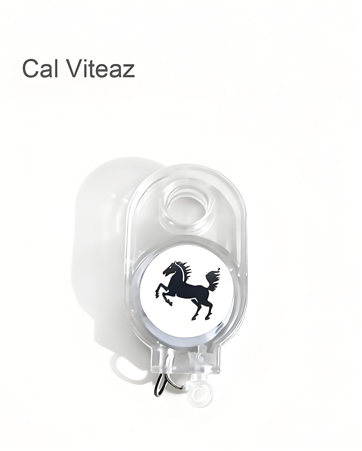 Cheie retractabilă multifuncțională pentru exterior, cu revenire controlată și fixare rapidă, previne pierderea și se atașează instant la rucsac sau încheietură.